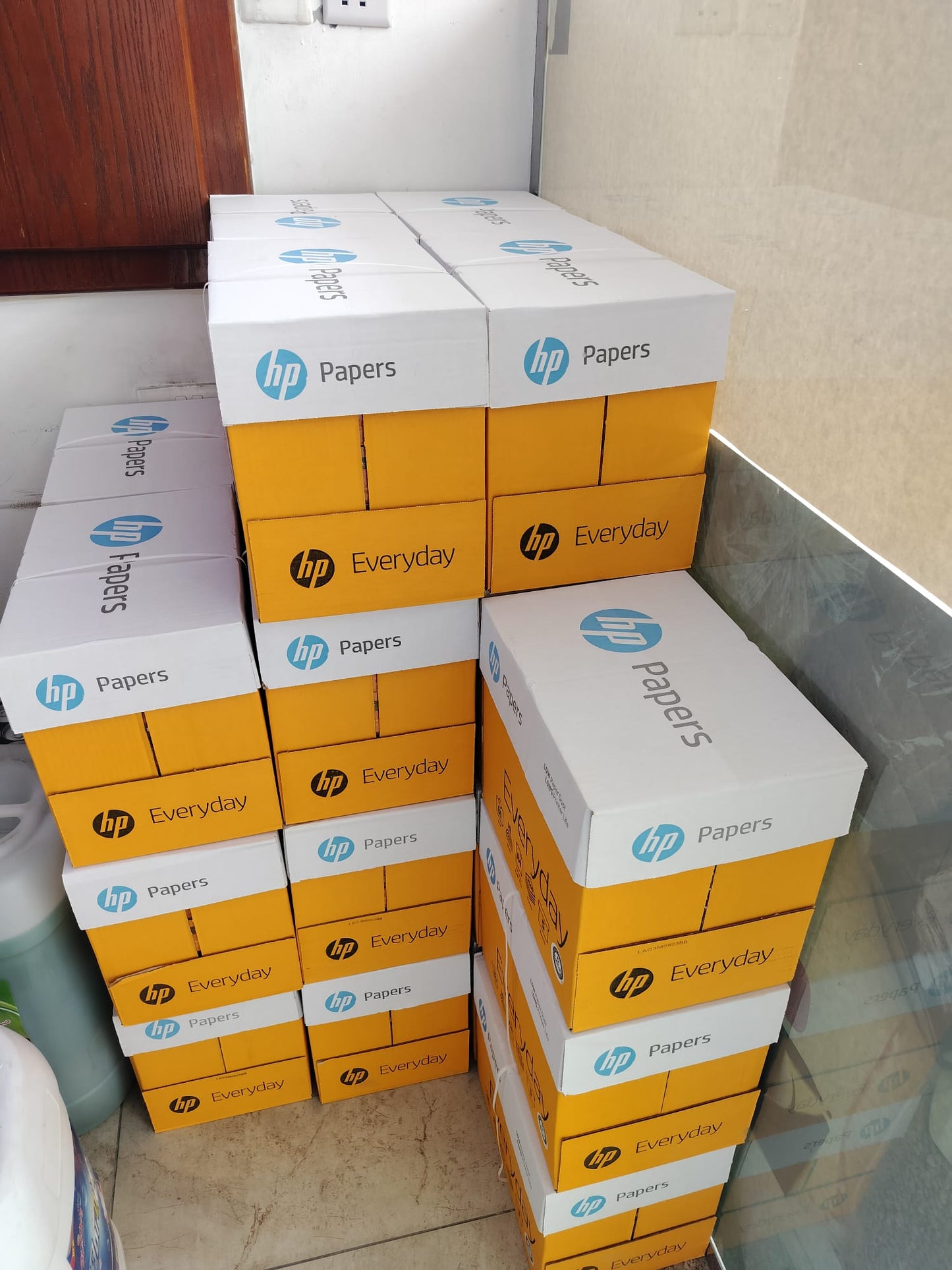 HP everyday photocopy paper A4 8GSM